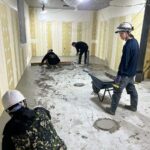 新築テナントの「床タイル、モルタル塗り」現場