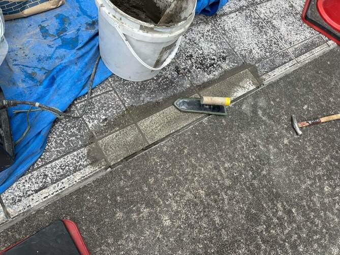 端部目地補修作業
