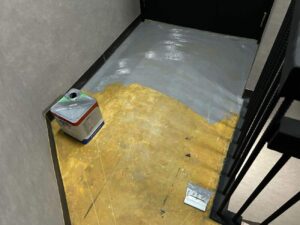 塩ビタイル貼り替え事例